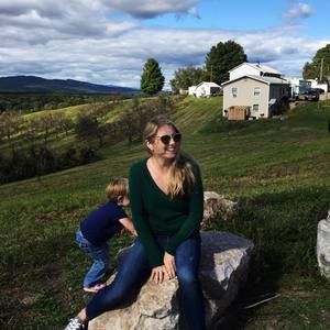 Meet your Posher, Tara